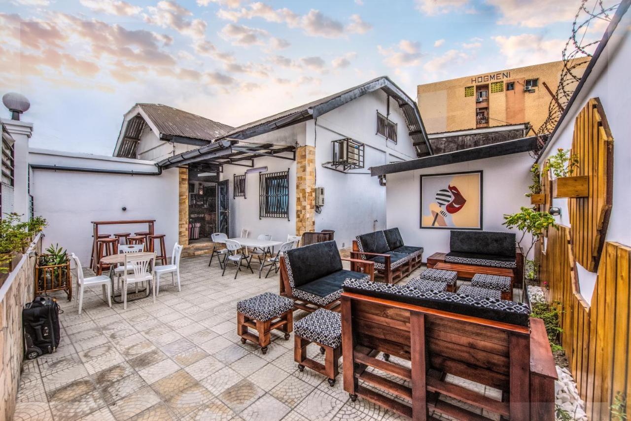 Villa Des Roses Bonaberi Exterior photo